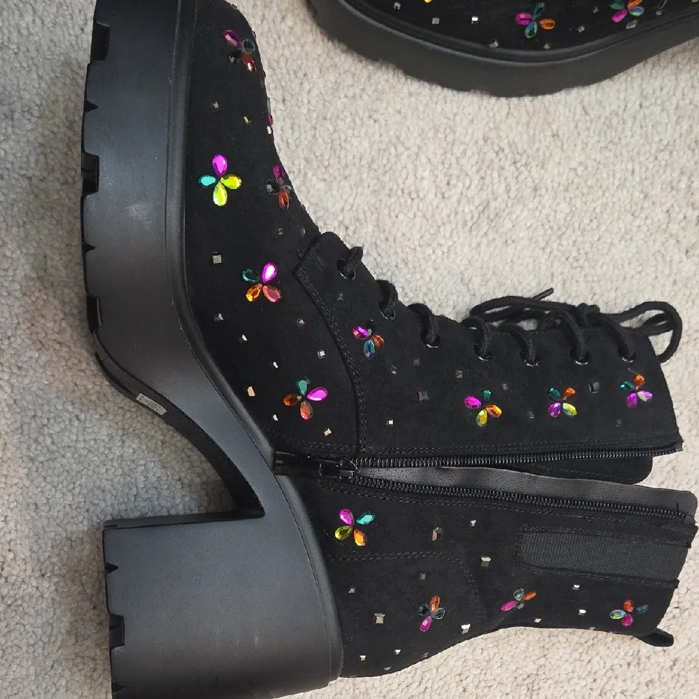 Betsey Johnson Black Lace Up Boots with Chunky Platform - Picture 2 of 4